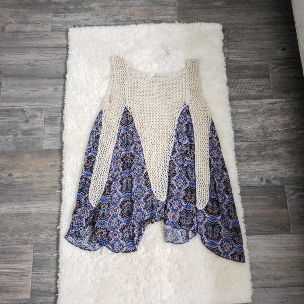 3/$20 Crocheted and print tunic